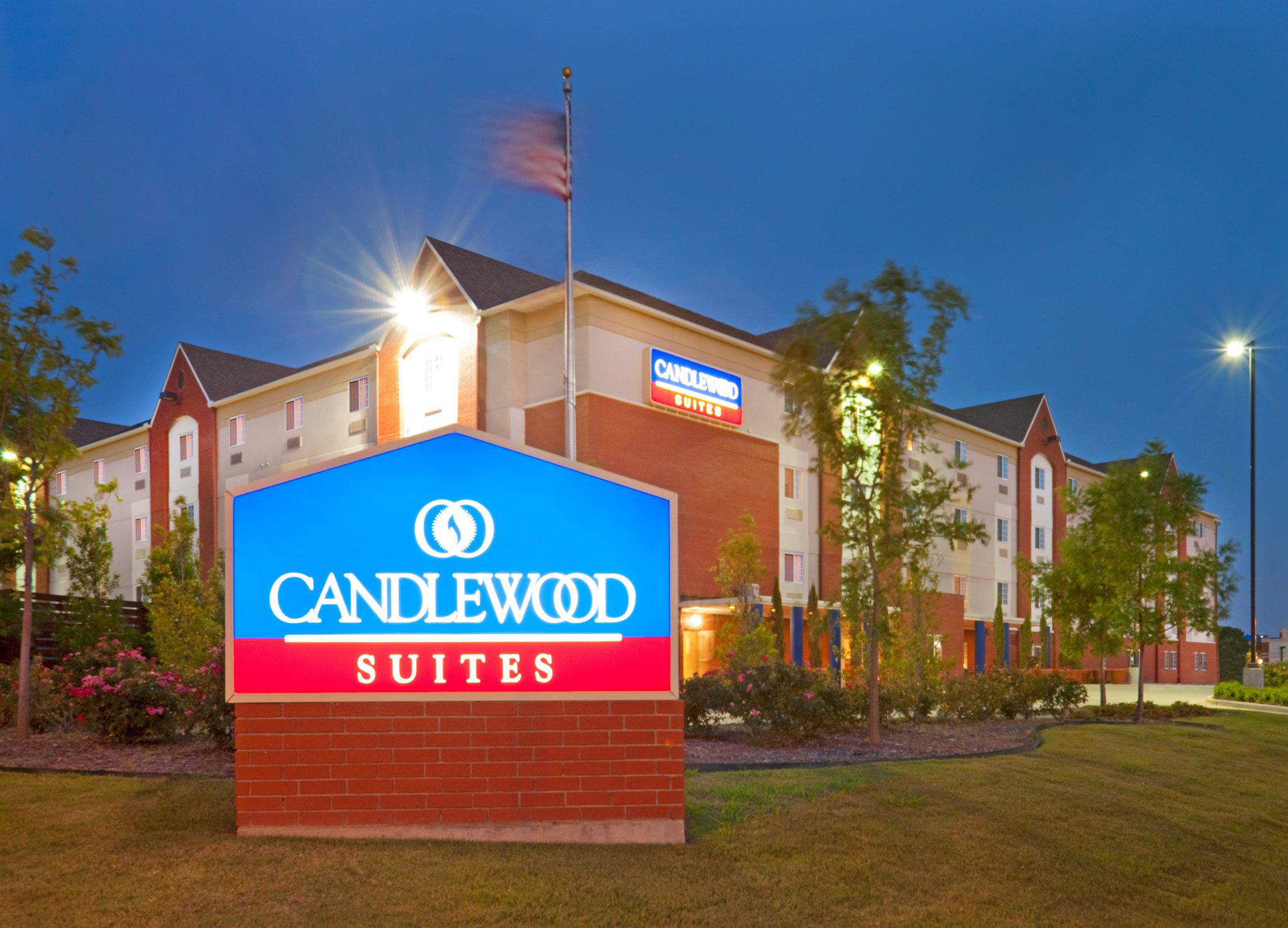 Candlewood Suites DFW South Photo