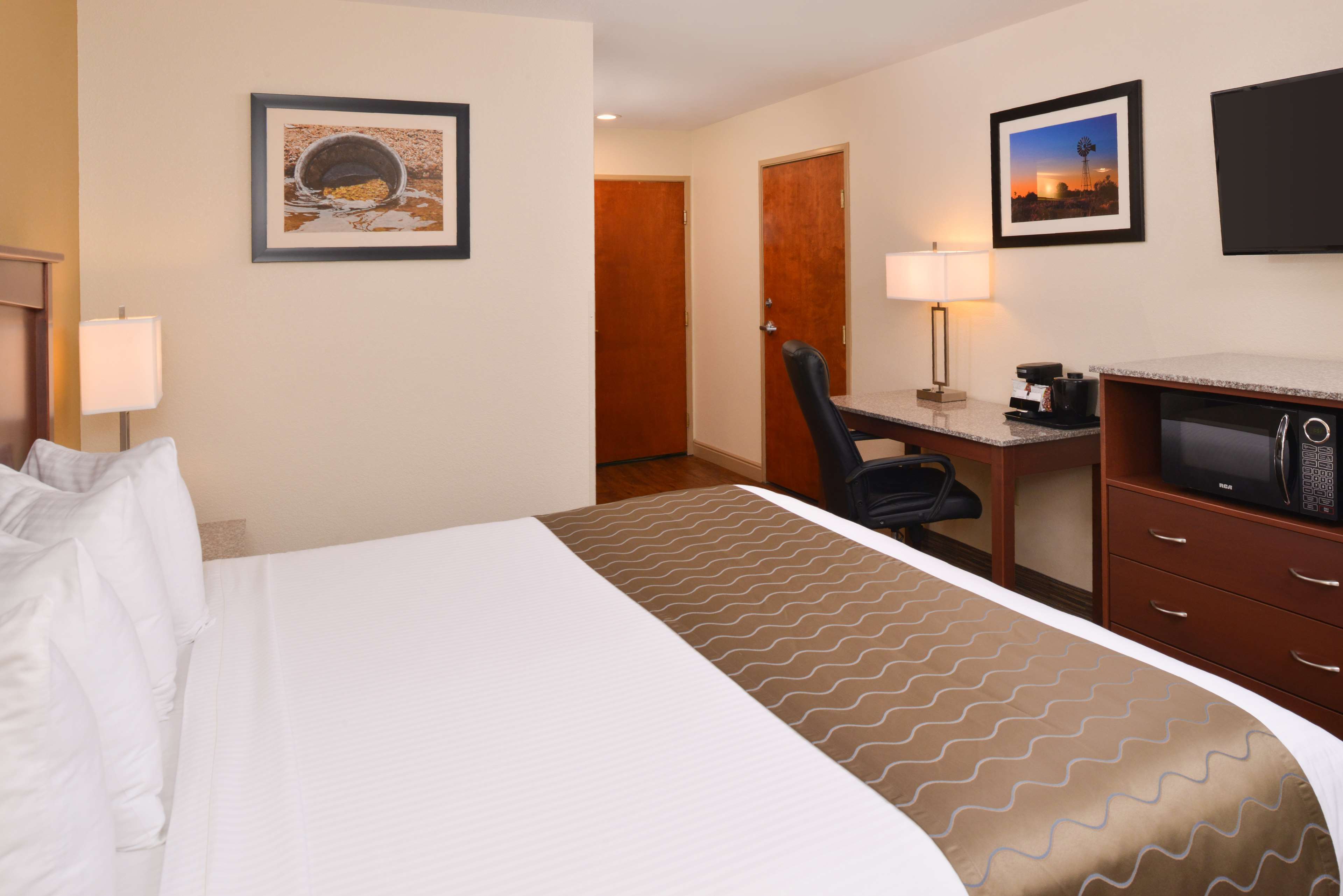 Best Western Executive Inn & Suites Photo