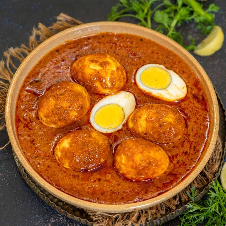 Madurai Egg Curry