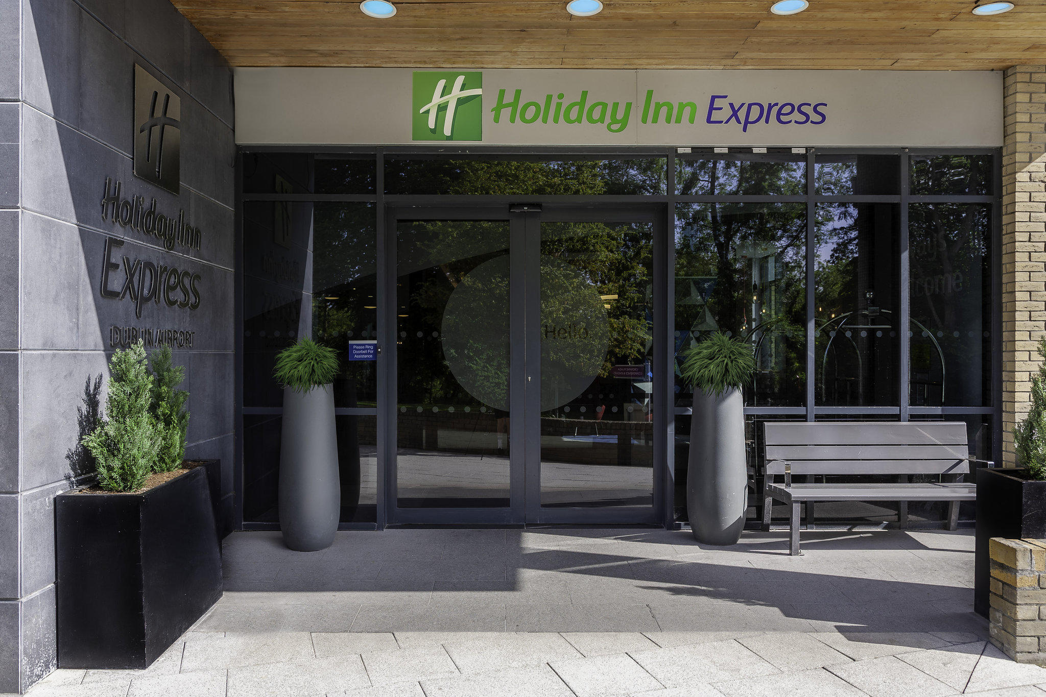 Holiday Inn Express Dublin Airport, an IHG Hotel 5