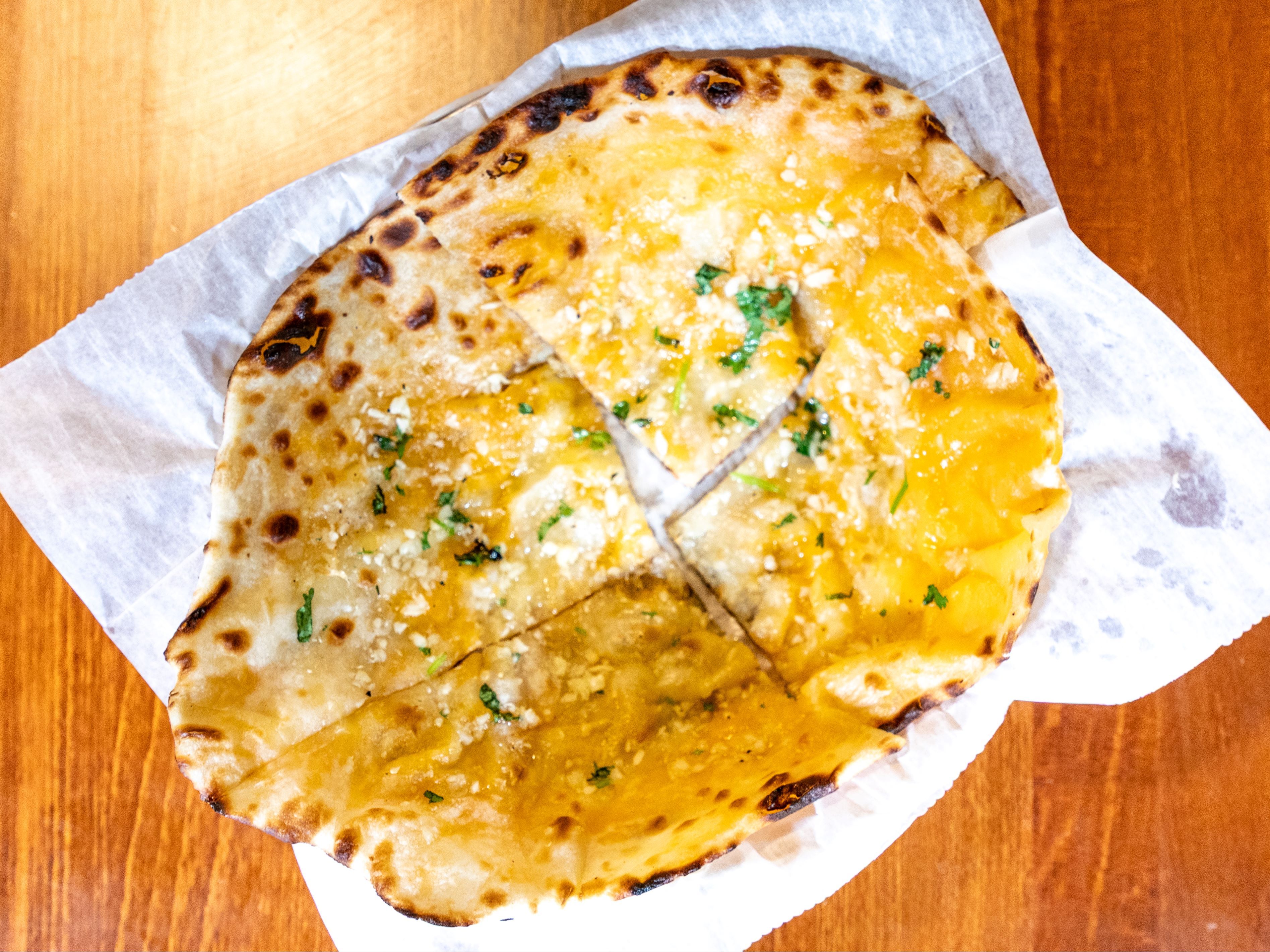 Cheese & Garlic Naan