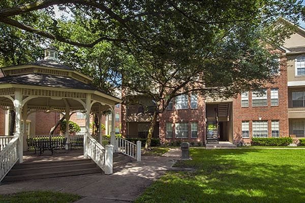 Images The Village at Bellaire