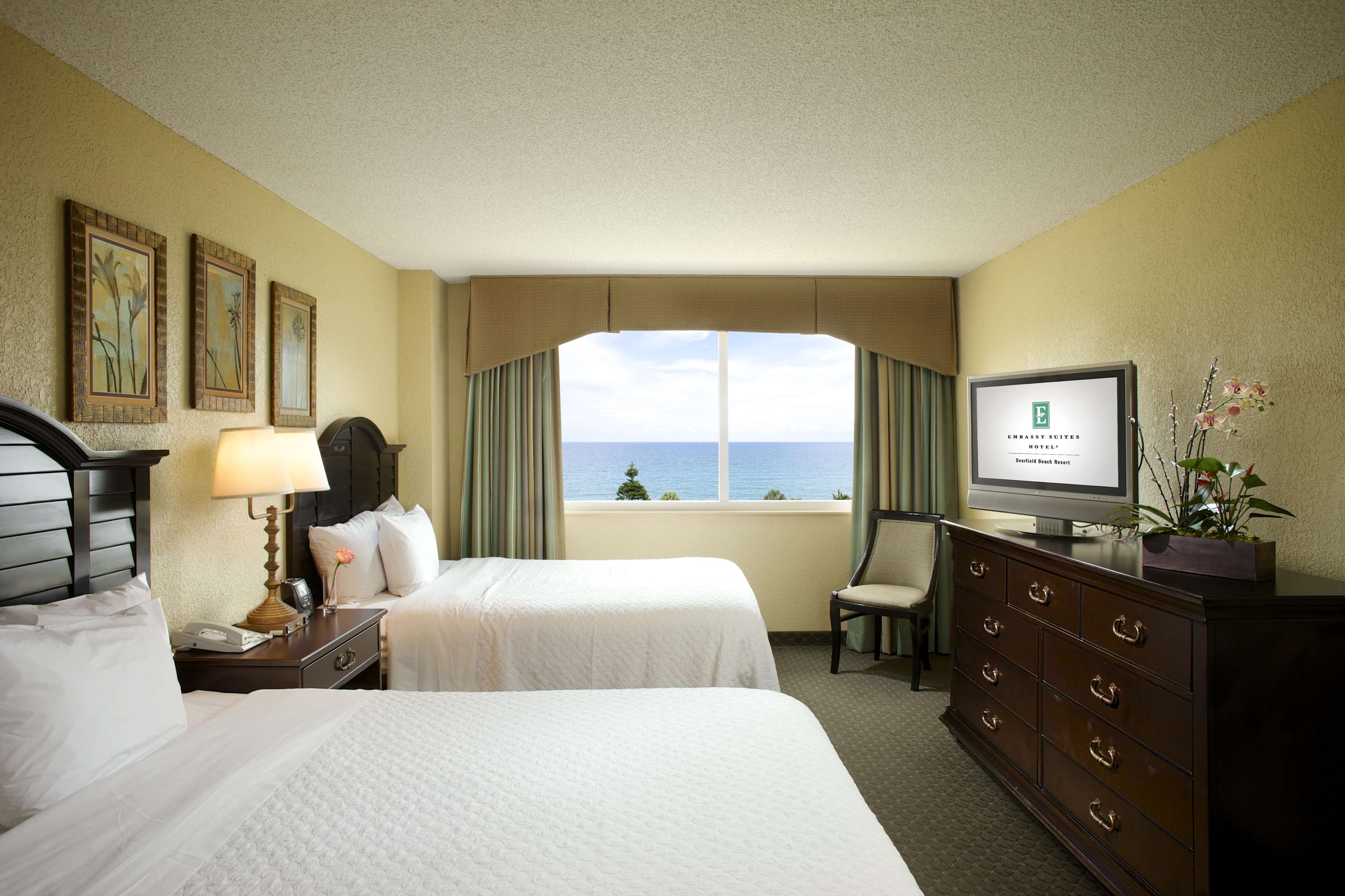 Embassy Suites by Hilton Deerfield Beach Resort & Spa Photo