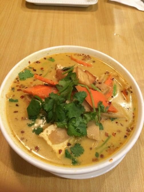 N19. Curry Vermicelli Soup