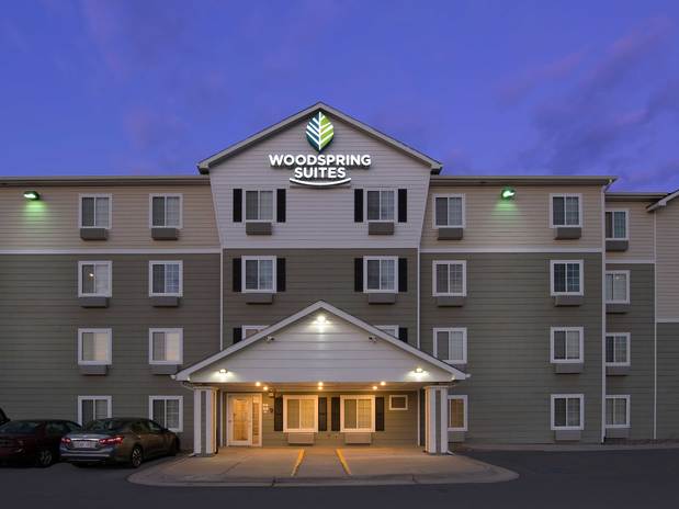 Images WoodSpring Suites Council Bluffs