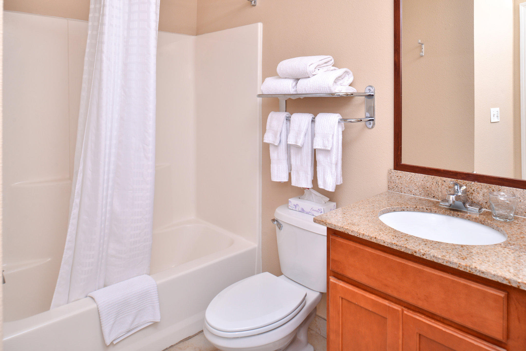 Candlewood Suites Lafayette Photo