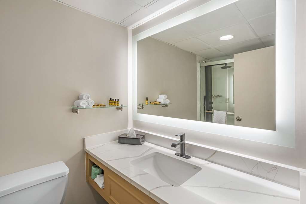 Best Western Plus Heritage Rail Inn & Suites Image