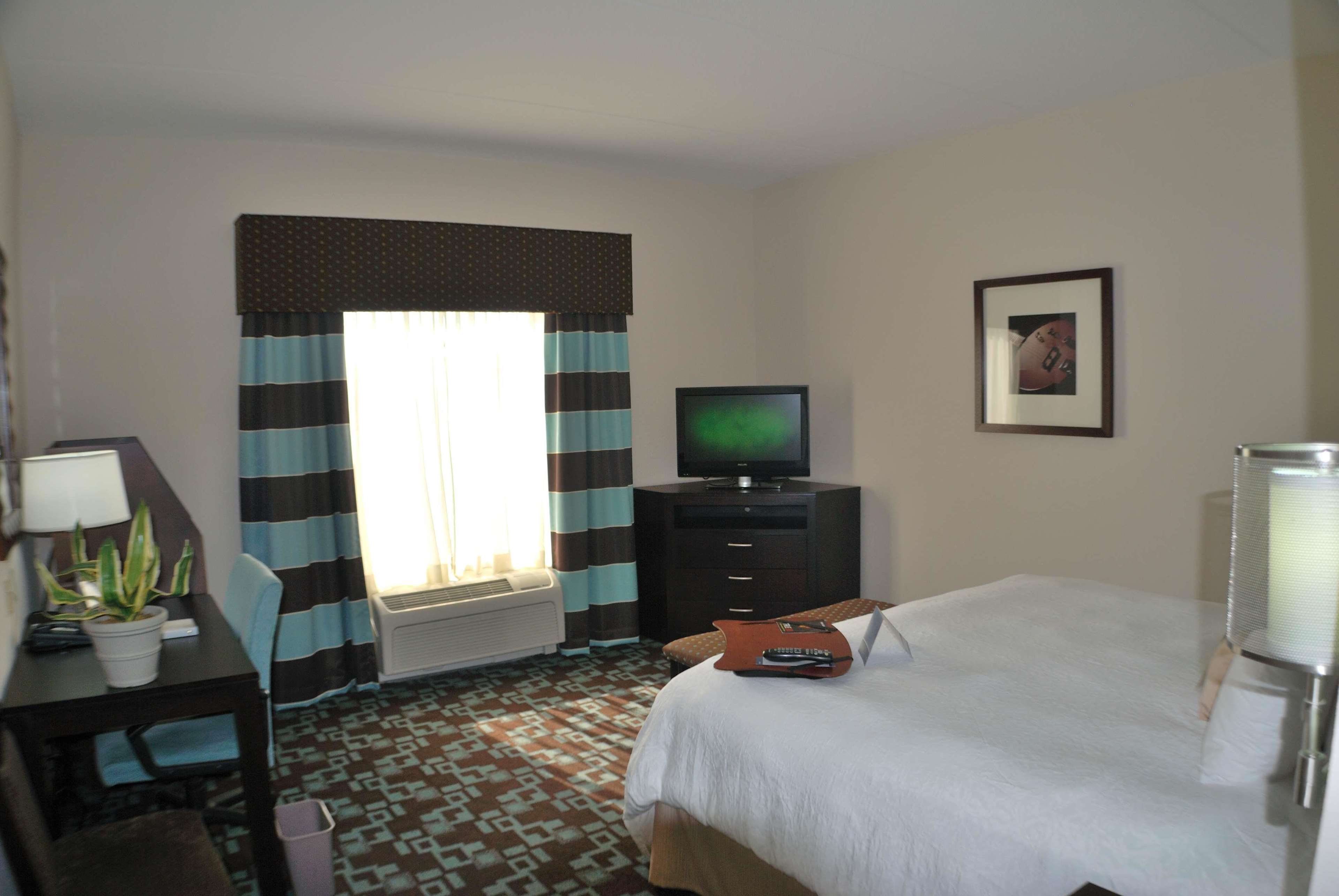 Hampton Inn & Suites Nashville @ Opryland Photo