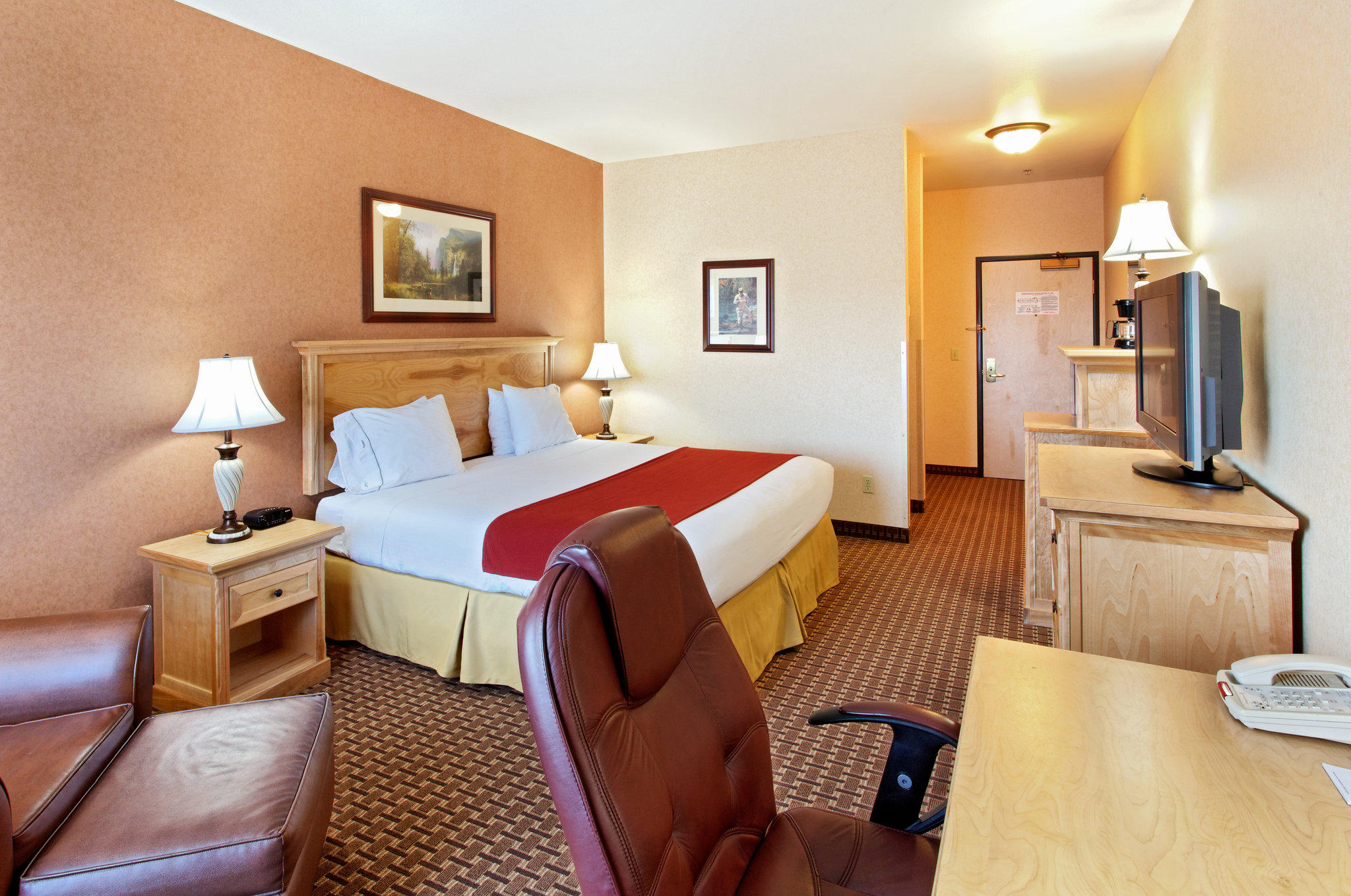 Holiday Inn Express & Suites Kalispell Photo