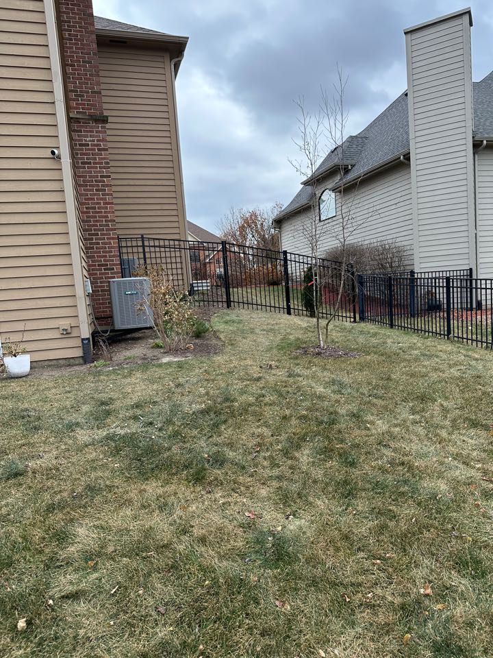 Top Rail Fence Naperville Image