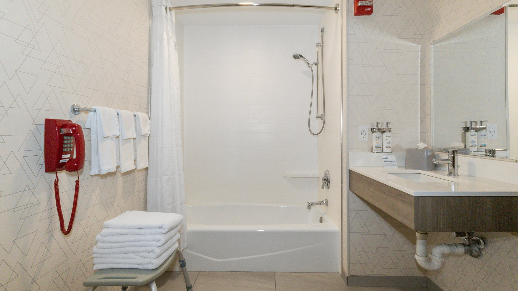 Holiday Inn Express & Suites Hampton South-Seabrook by IHG Image
