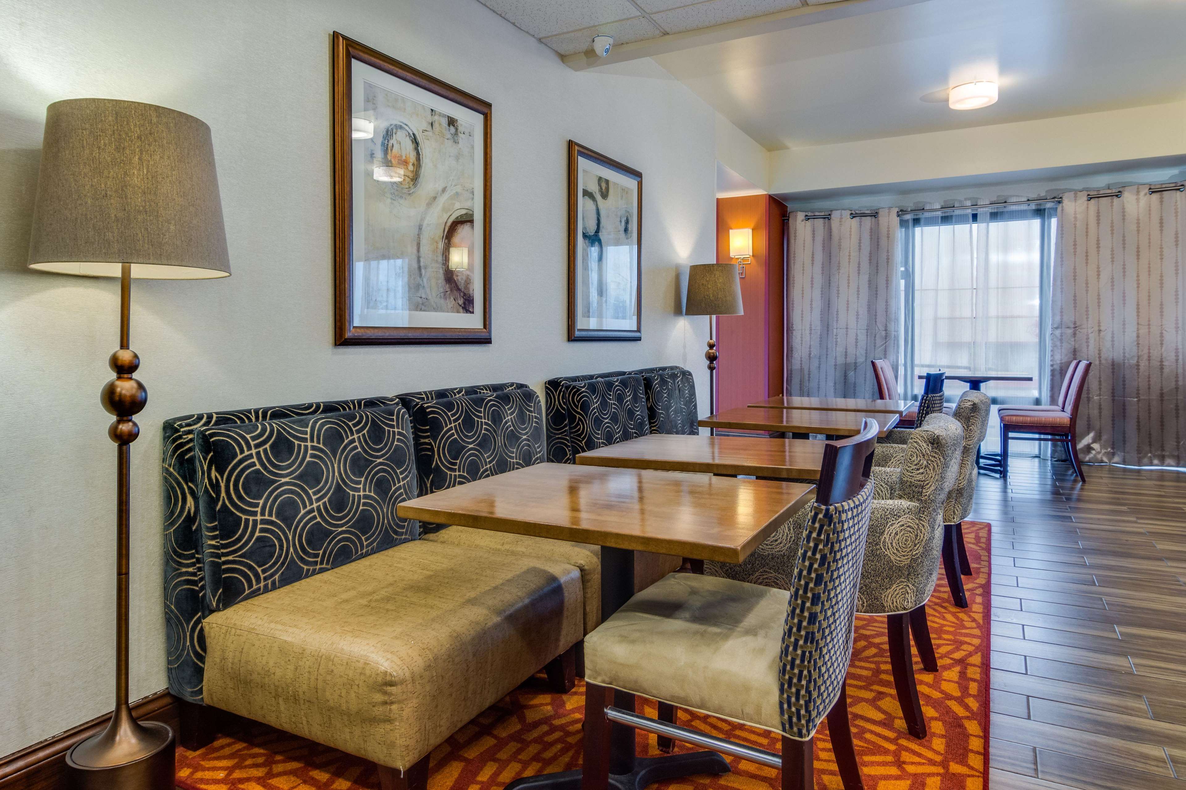 Hampton Inn Johnson City Photo