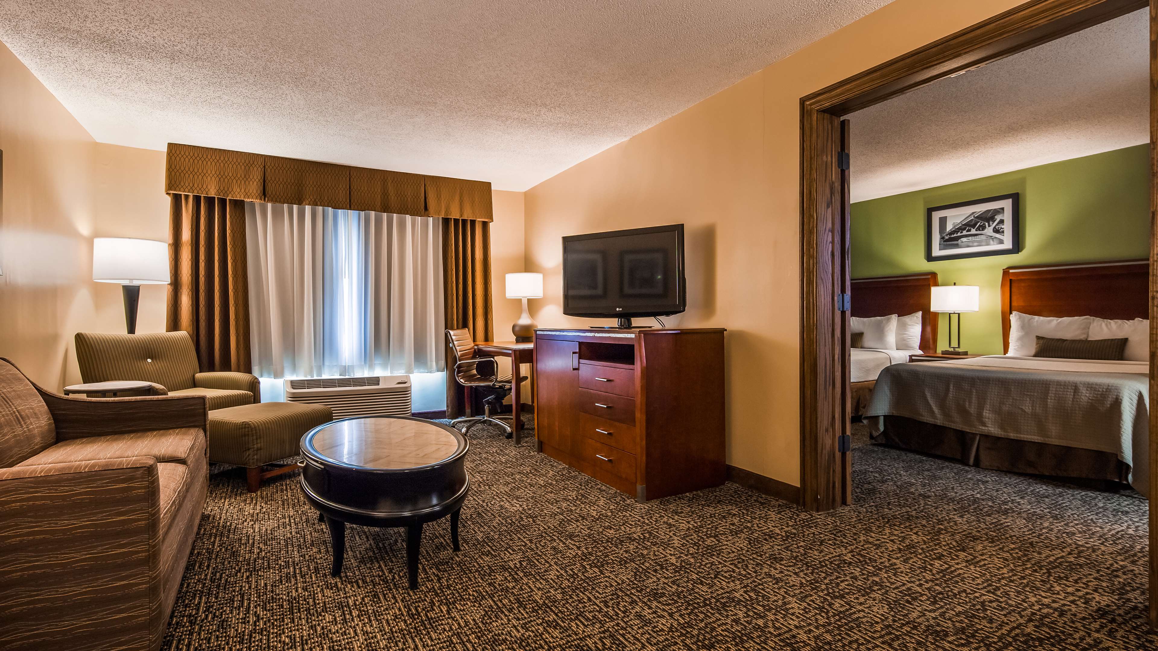 Best Western Plus Glenview-Chicagoland Inn & Suites Photo