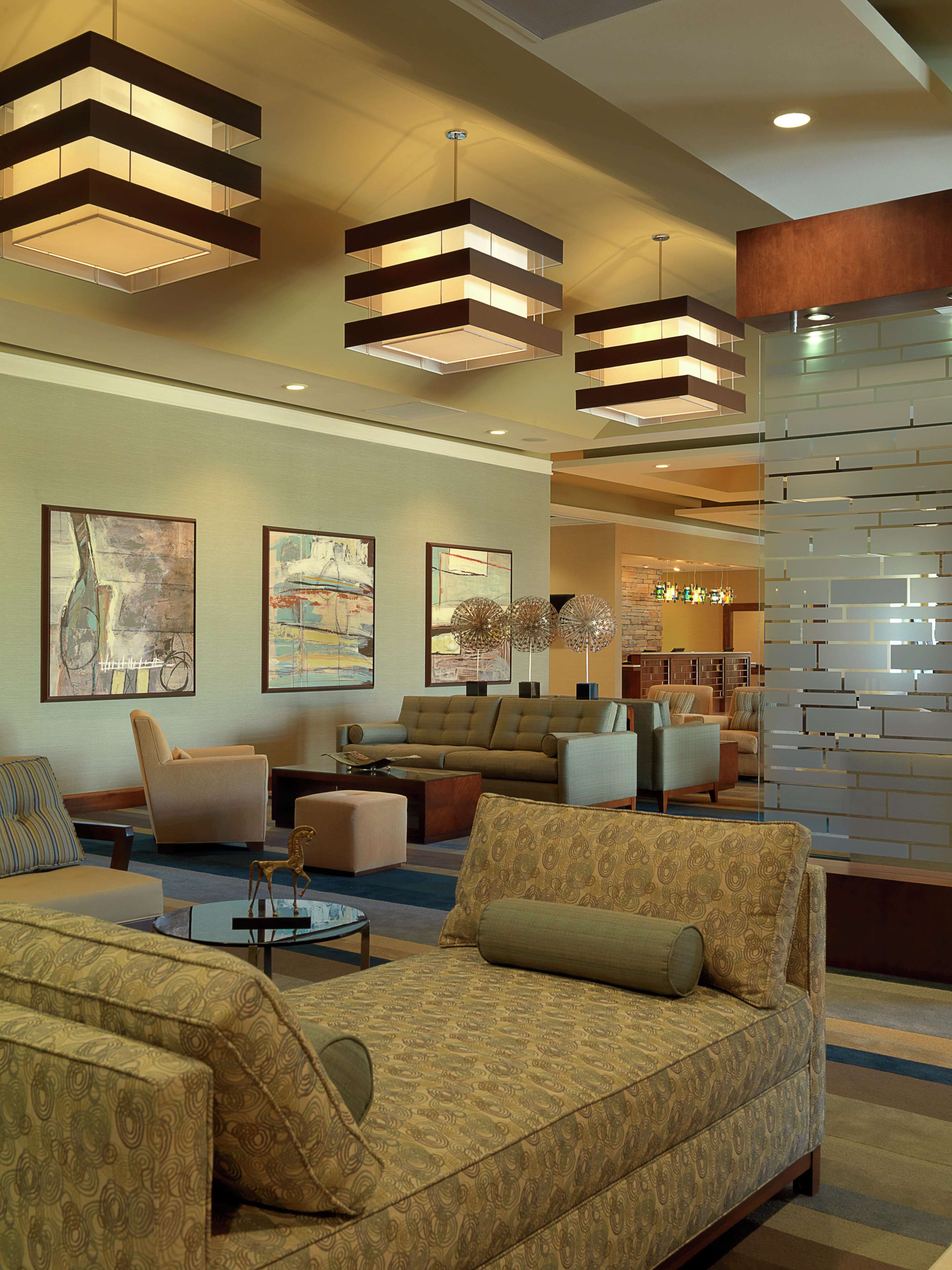 DoubleTree by Hilton Hotel Collinsville - St. Louis Photo