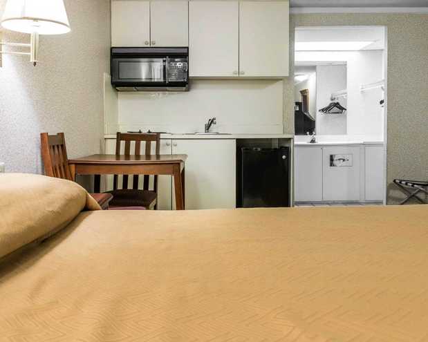 Images Rodeway Inn
