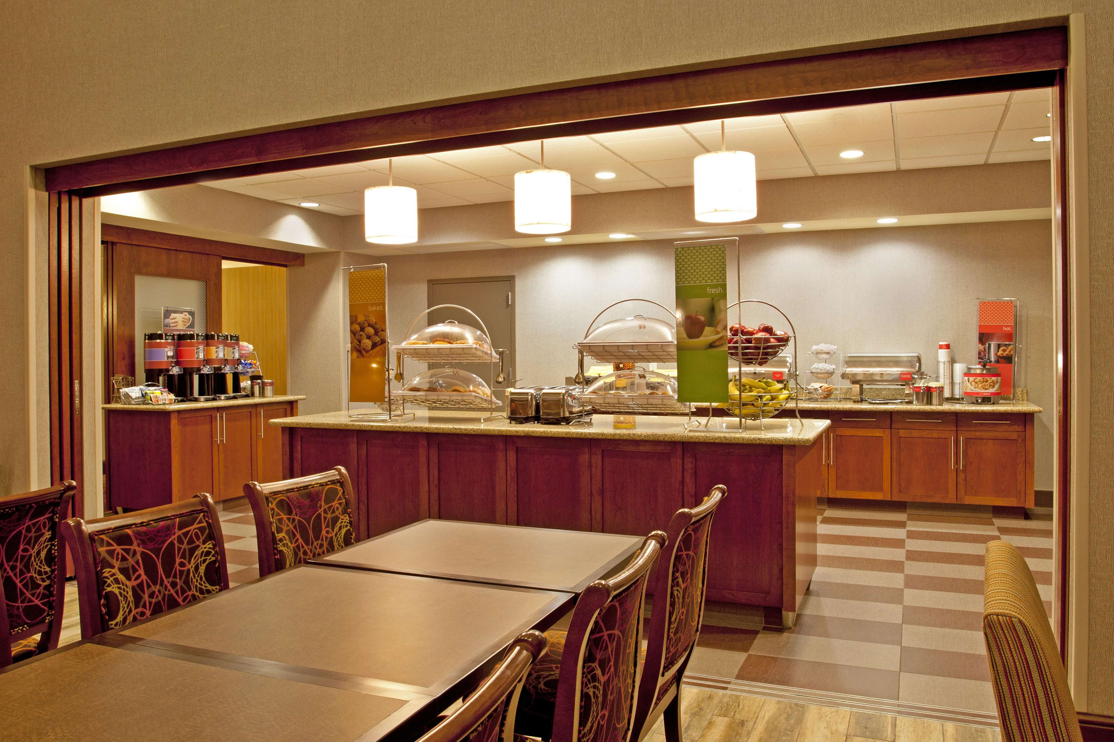 Hampton Inn Suites Minneapolis St Paul Arpt-Mall of America Photo