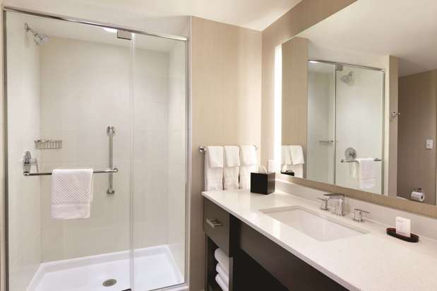 Images Embassy Suites by Hilton Oklahoma City Downtown Medical Center