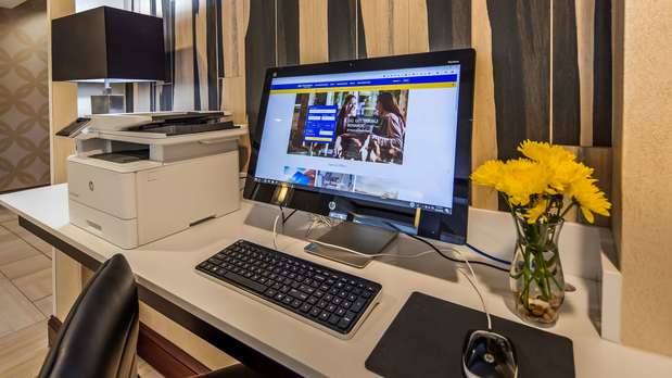 Images Best Western Plus River Escape Inn & Suites