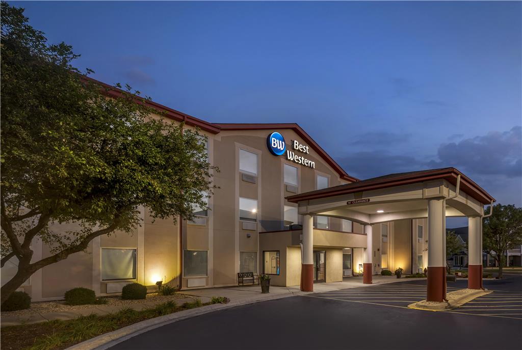 Best Western Joliet Inn & Suites Image
