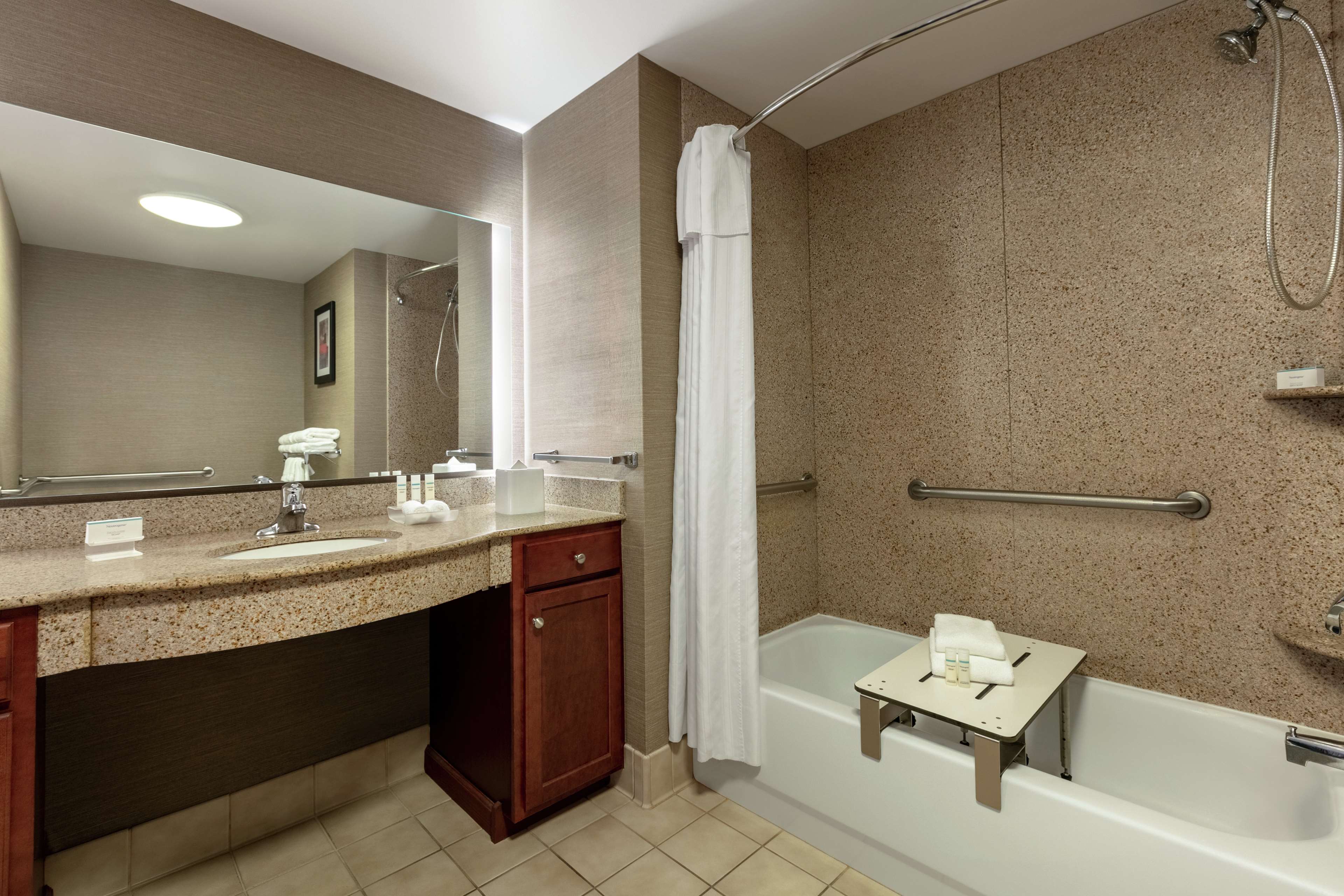 Homewood Suites by Hilton Harrisburg East-Hershey Area Photo