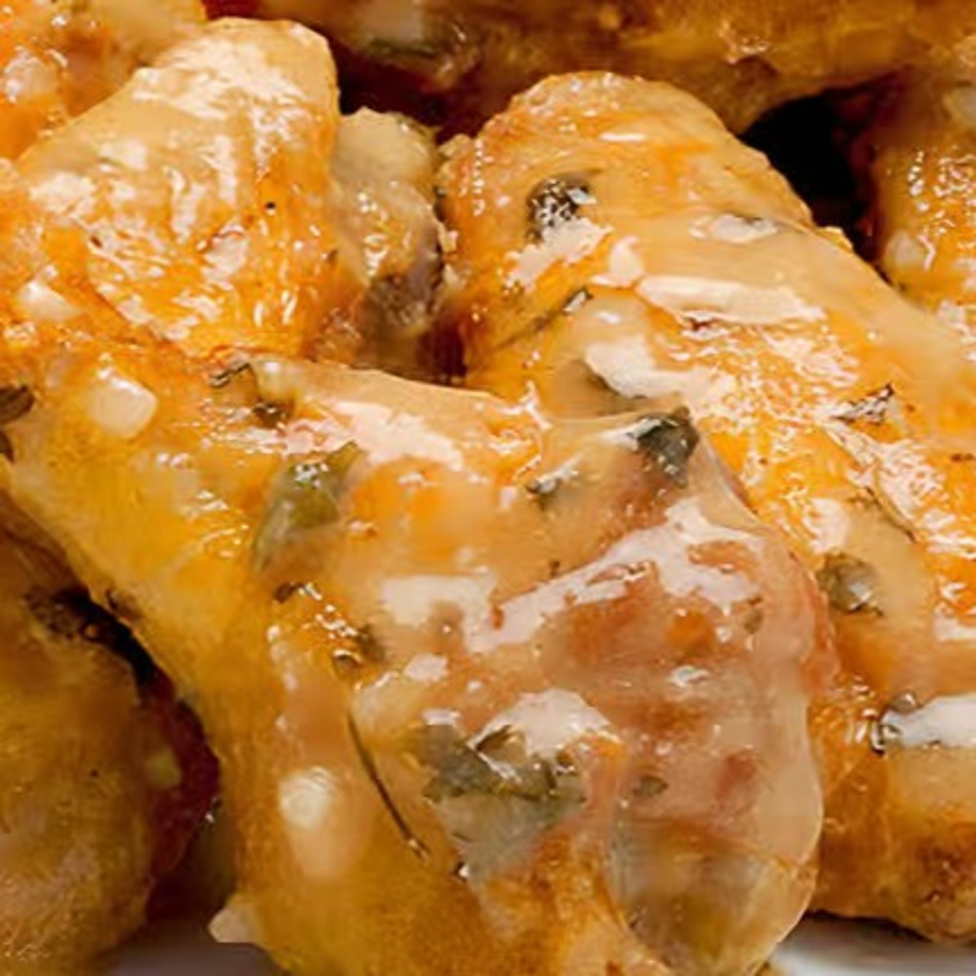 Windy city garlic parmesan wing basket