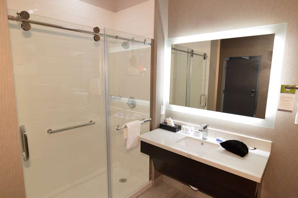 Best Western Plus Executive Residency Baytown Image