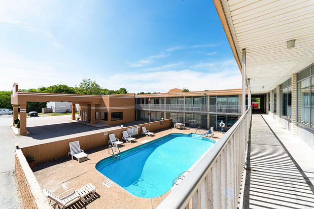 Images Econo Lodge