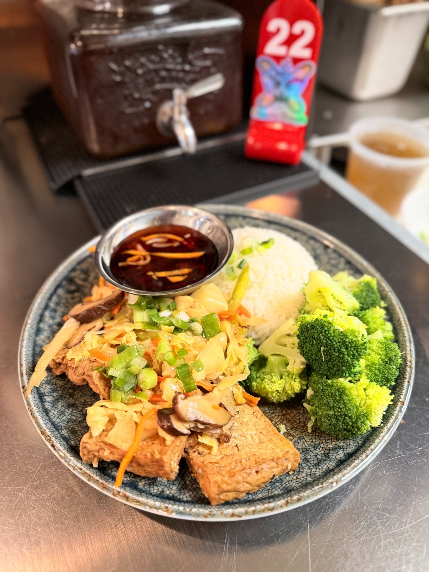 Pan-Fried Tofu Over Rice (Com Dau Hu)