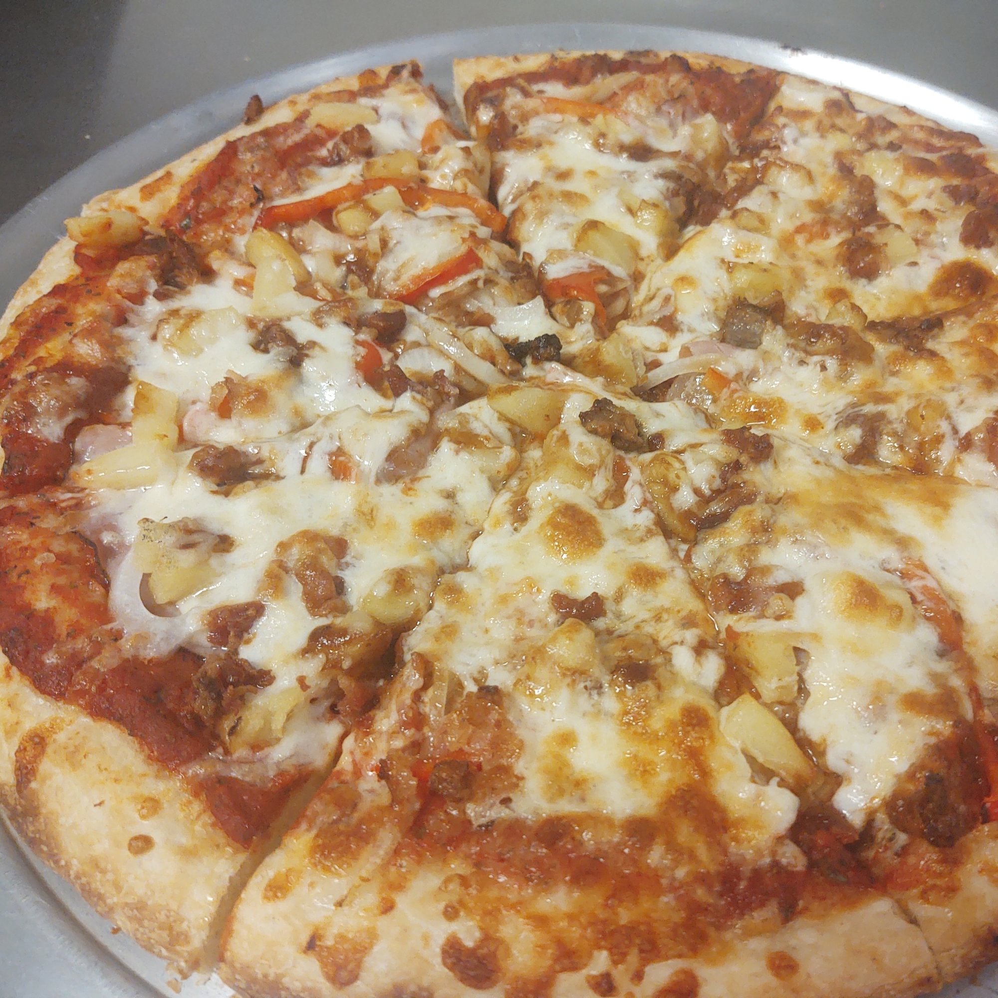 Super Aloha (Hawaiian) Pizza