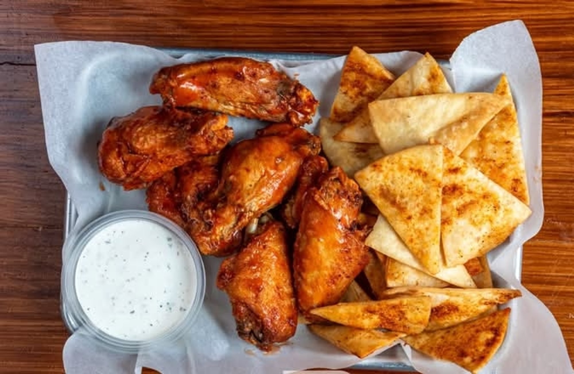 6 Chicken Wings (Hot Honey BBQ)