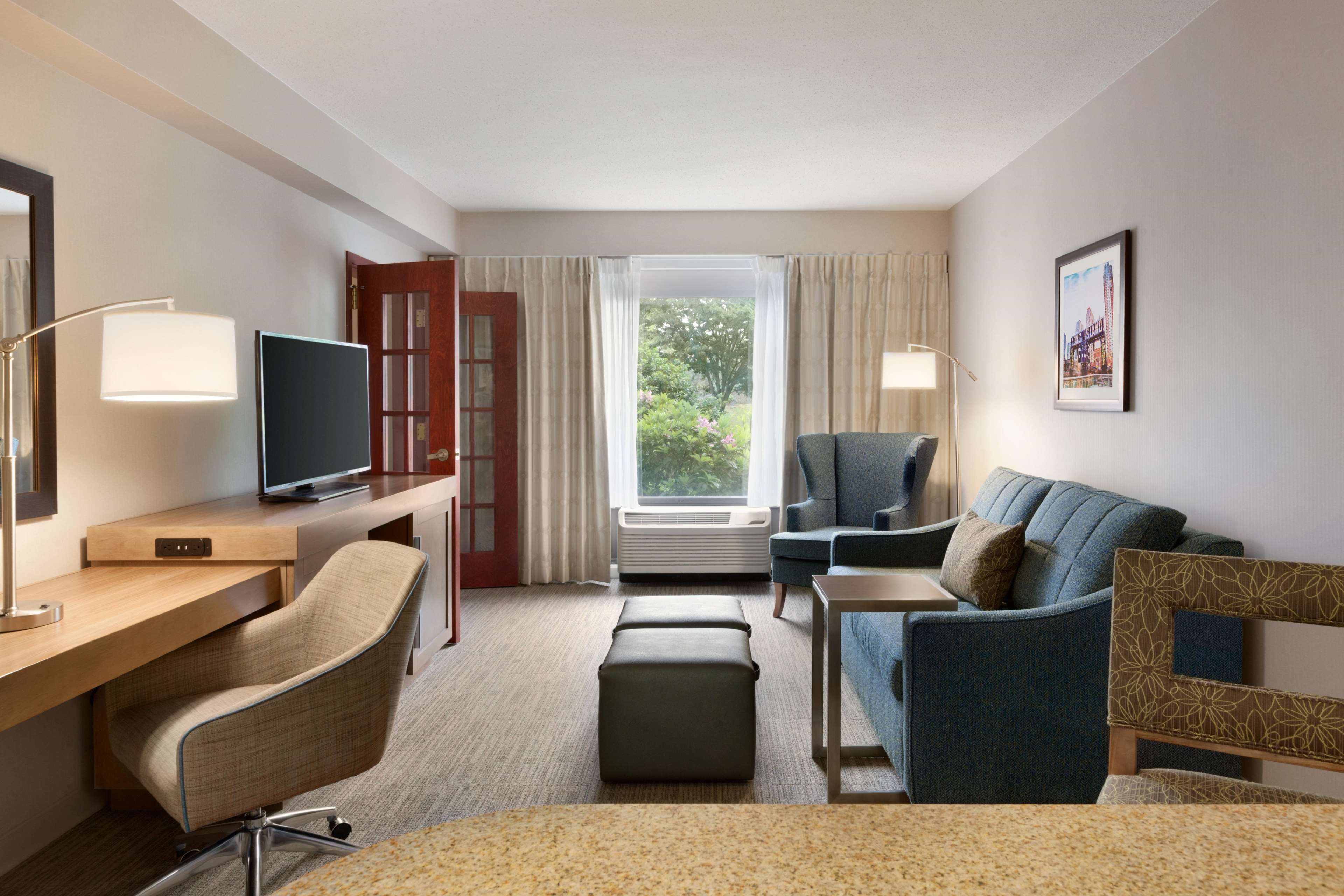 Hampton Inn Long Island - Brookhaven Photo