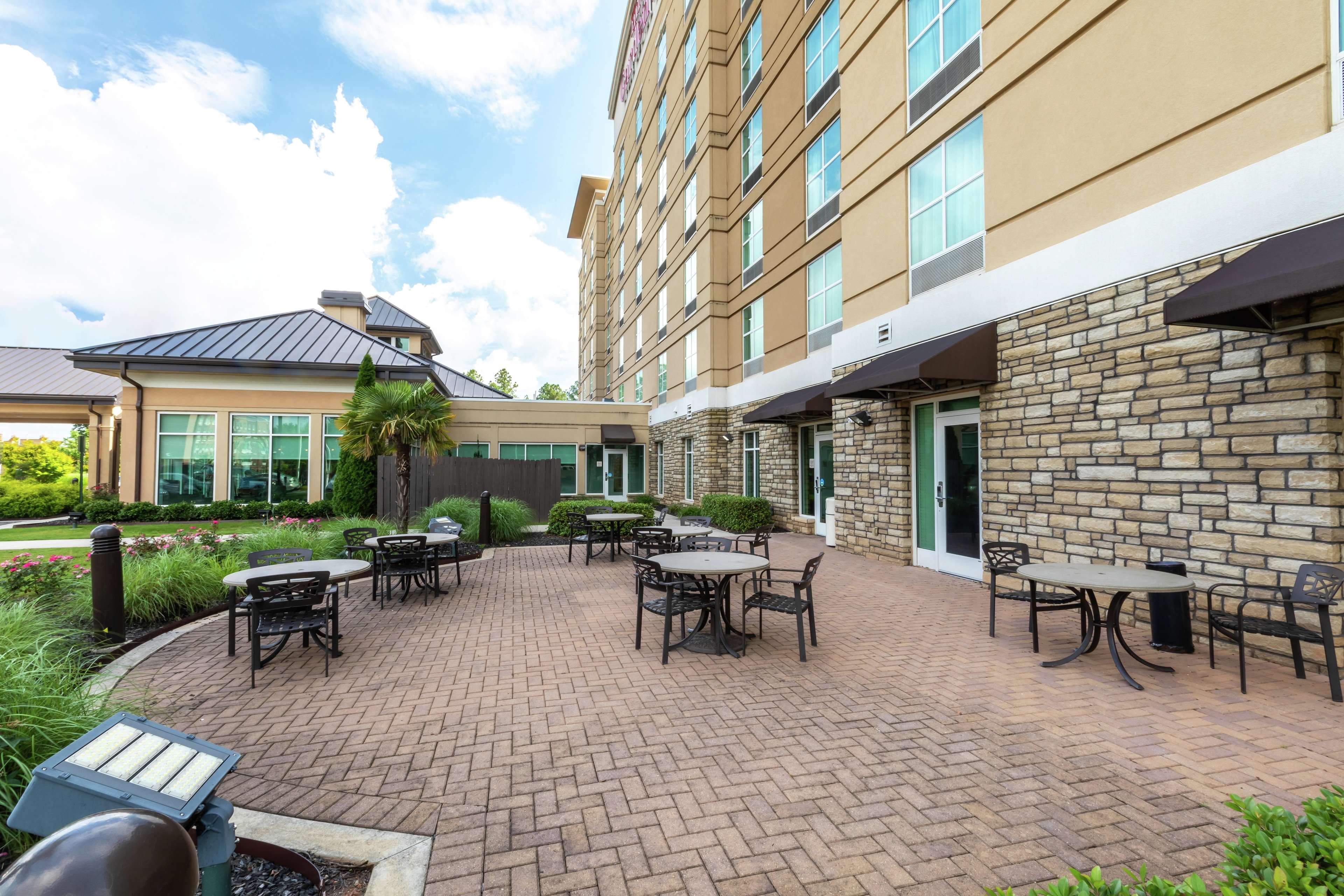 Hilton Garden Inn Atlanta Airport North Photo