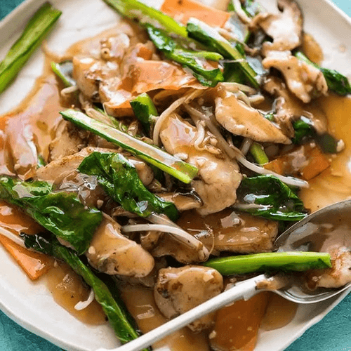 L21. Chicken Chop Suey