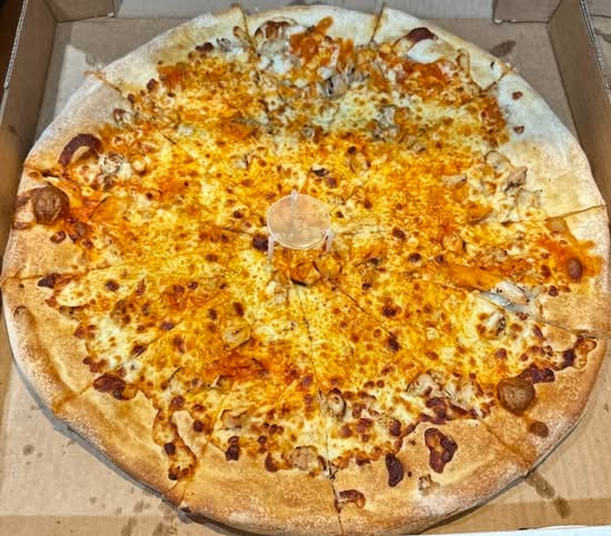 Buffalo Chicken Pizza 18"