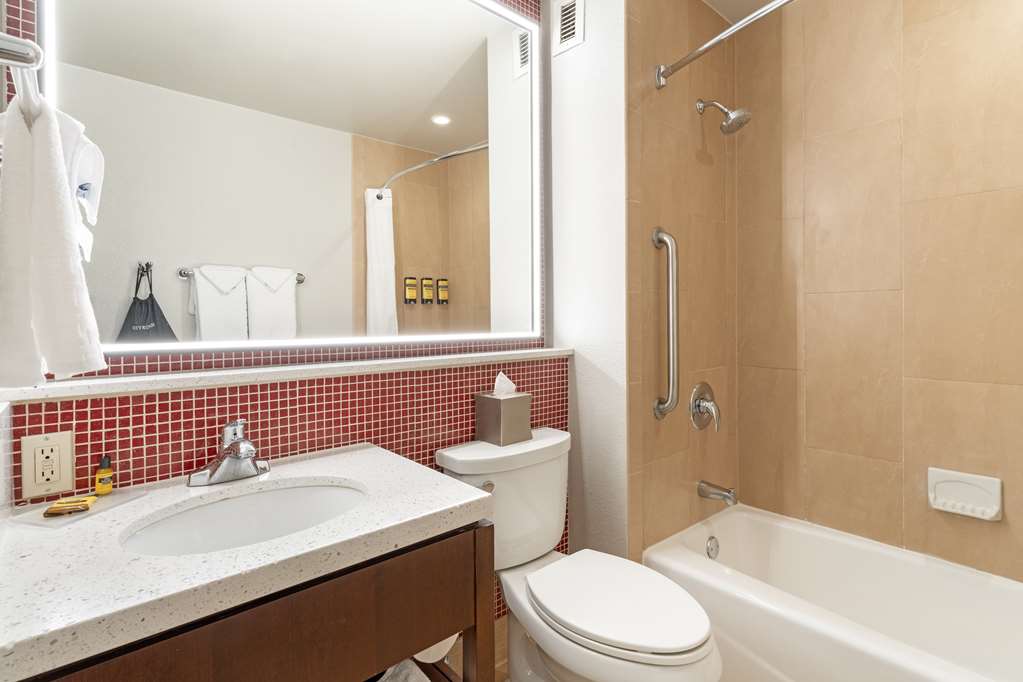 Best Western Plus Rancho Cordova Inn Image