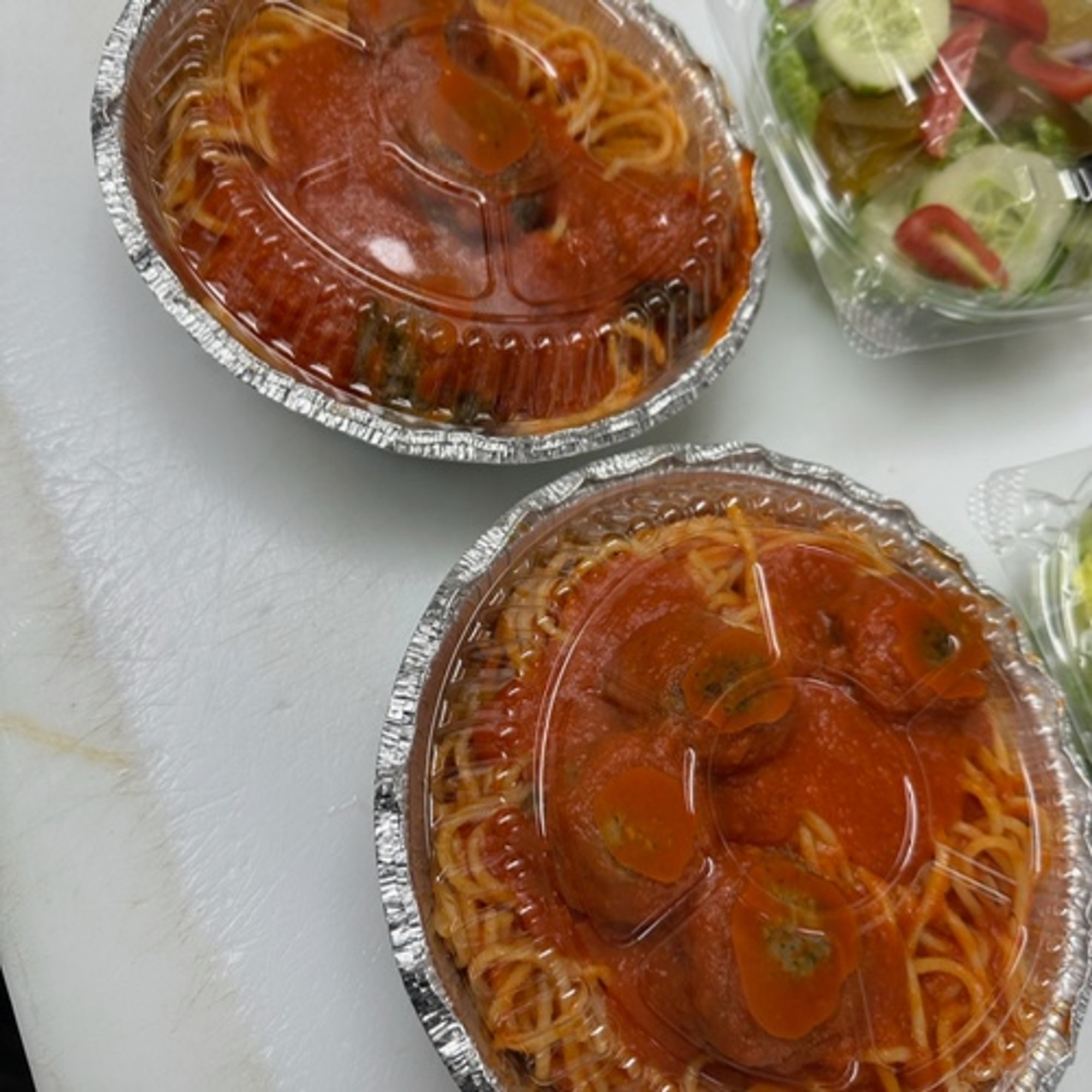 Spaghetti with topping of choice 