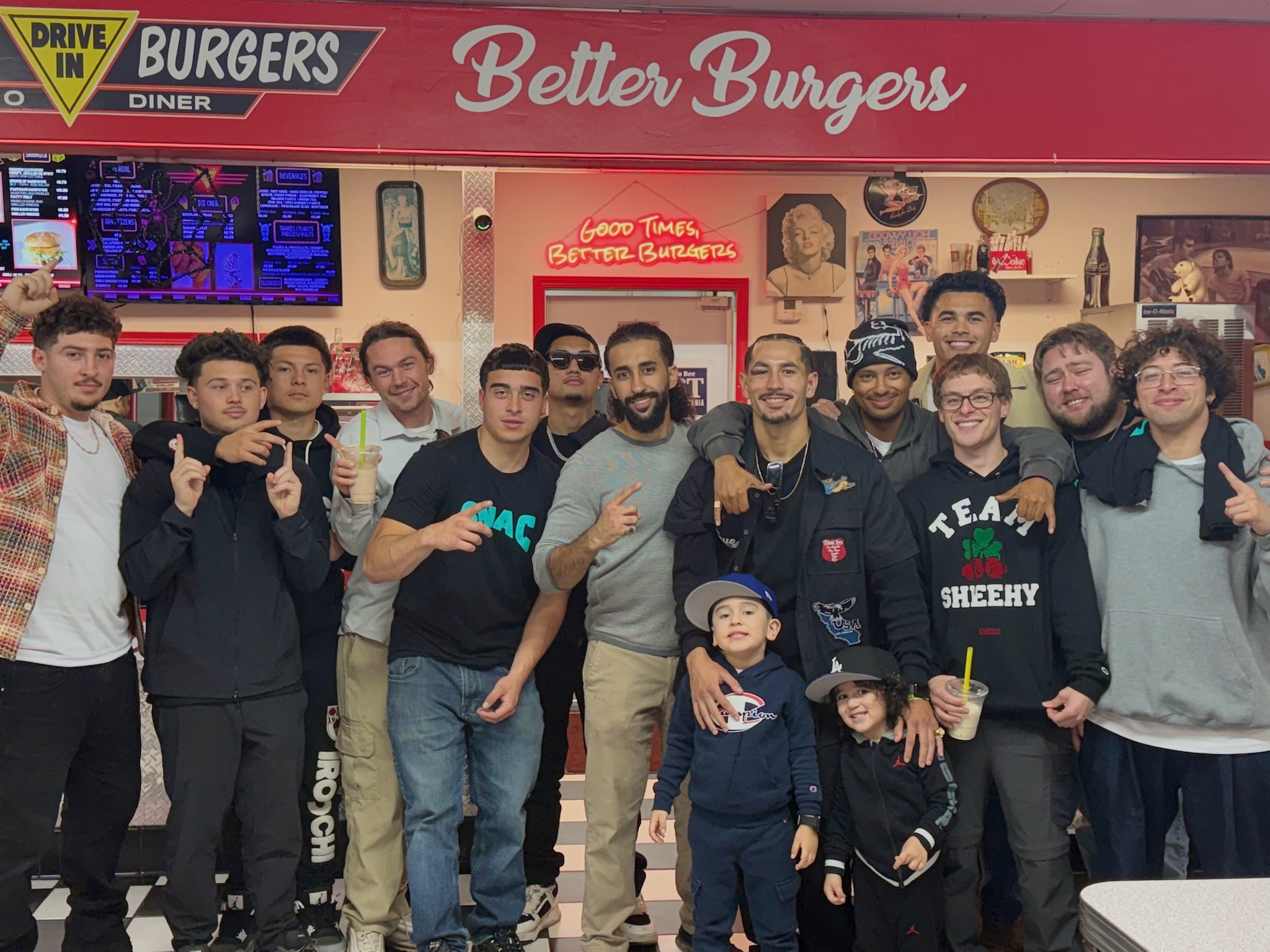 Triangle Drive In Burgers(Airport) Image