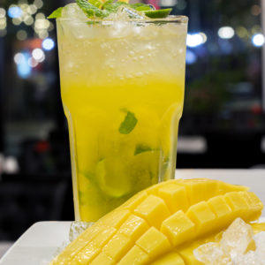 Mango Soju-Rita (frozen beverage)