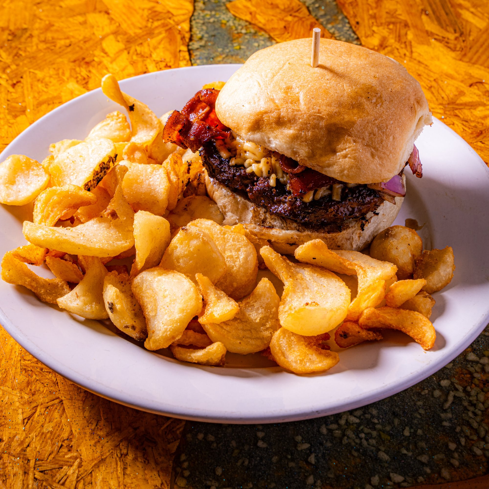 Smoked Gouda Bacon Burger (CAB)