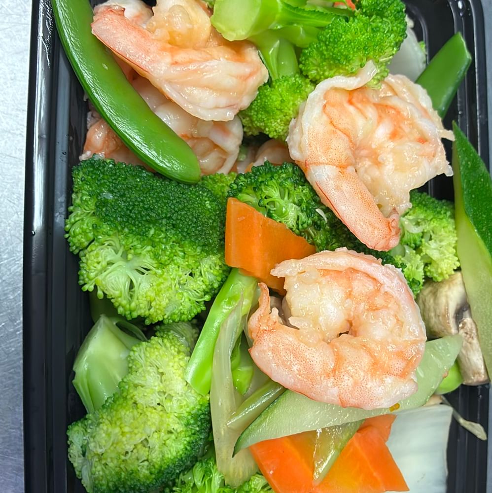 Steamed Shrimp with Mixed Veggies