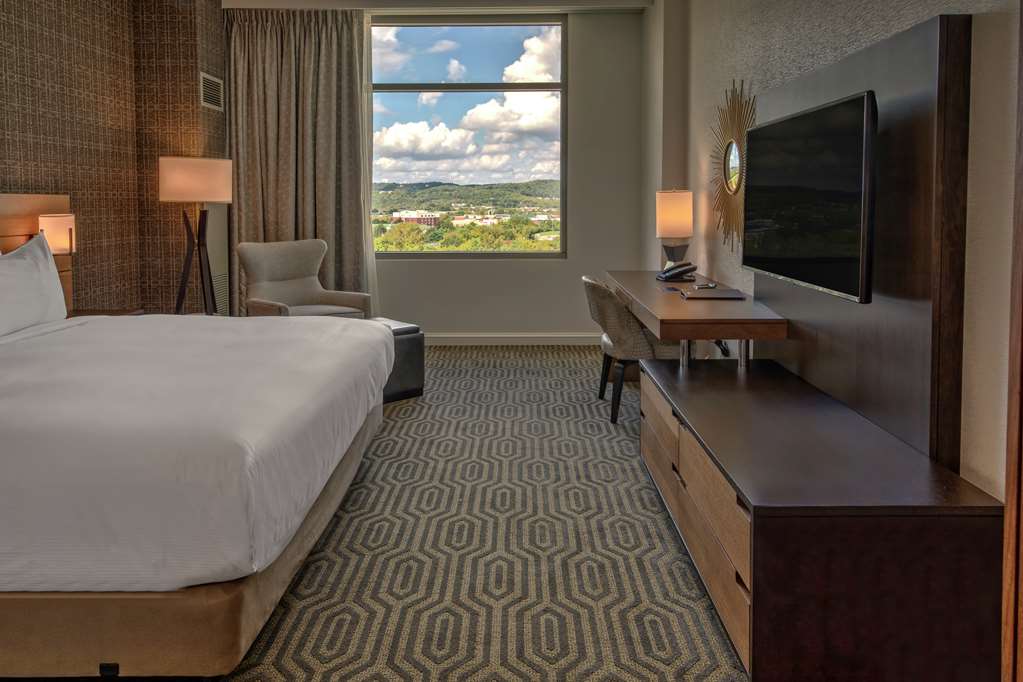 Hilton Franklin Cool Springs Image