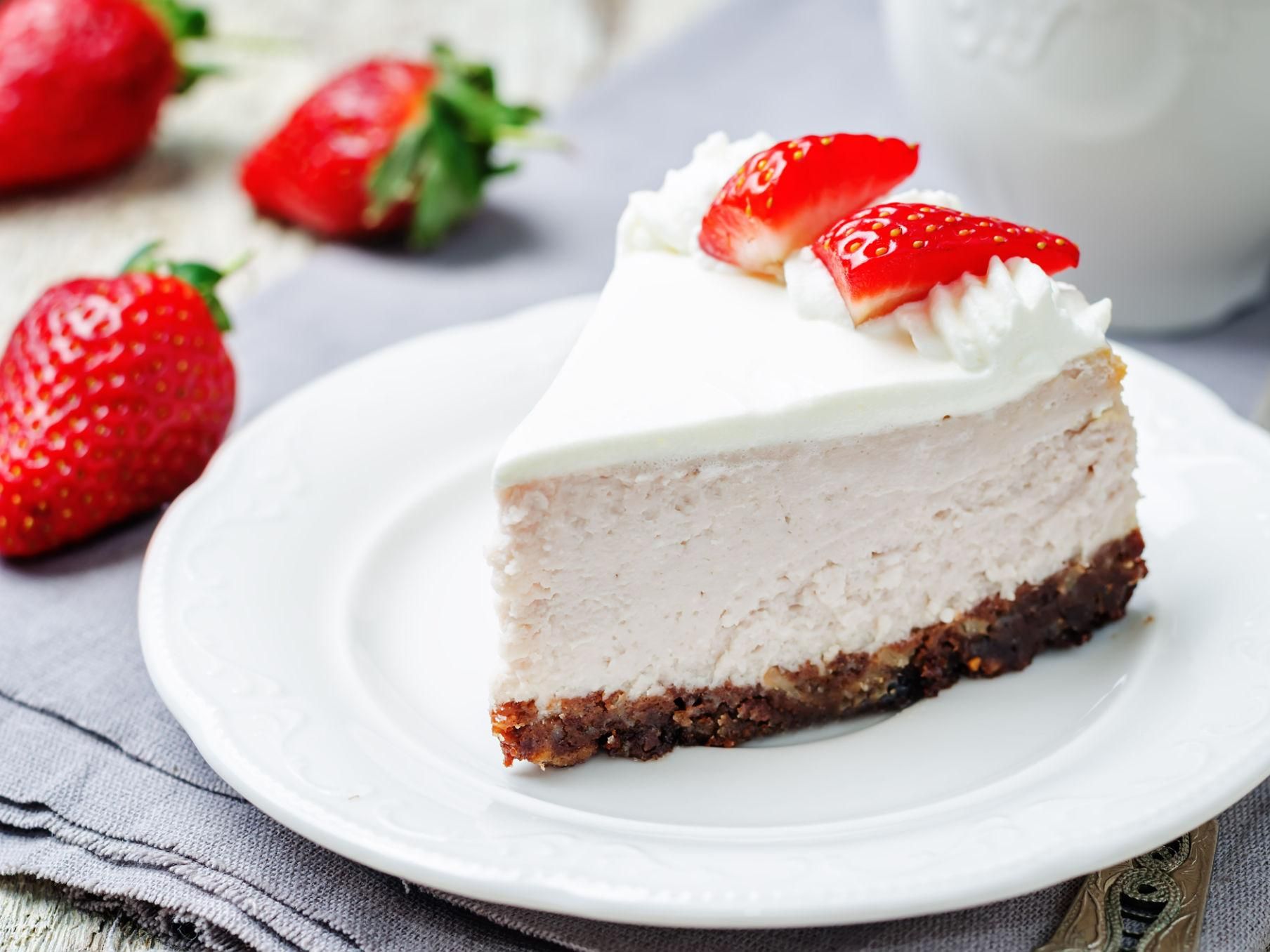 PLUM CAKE