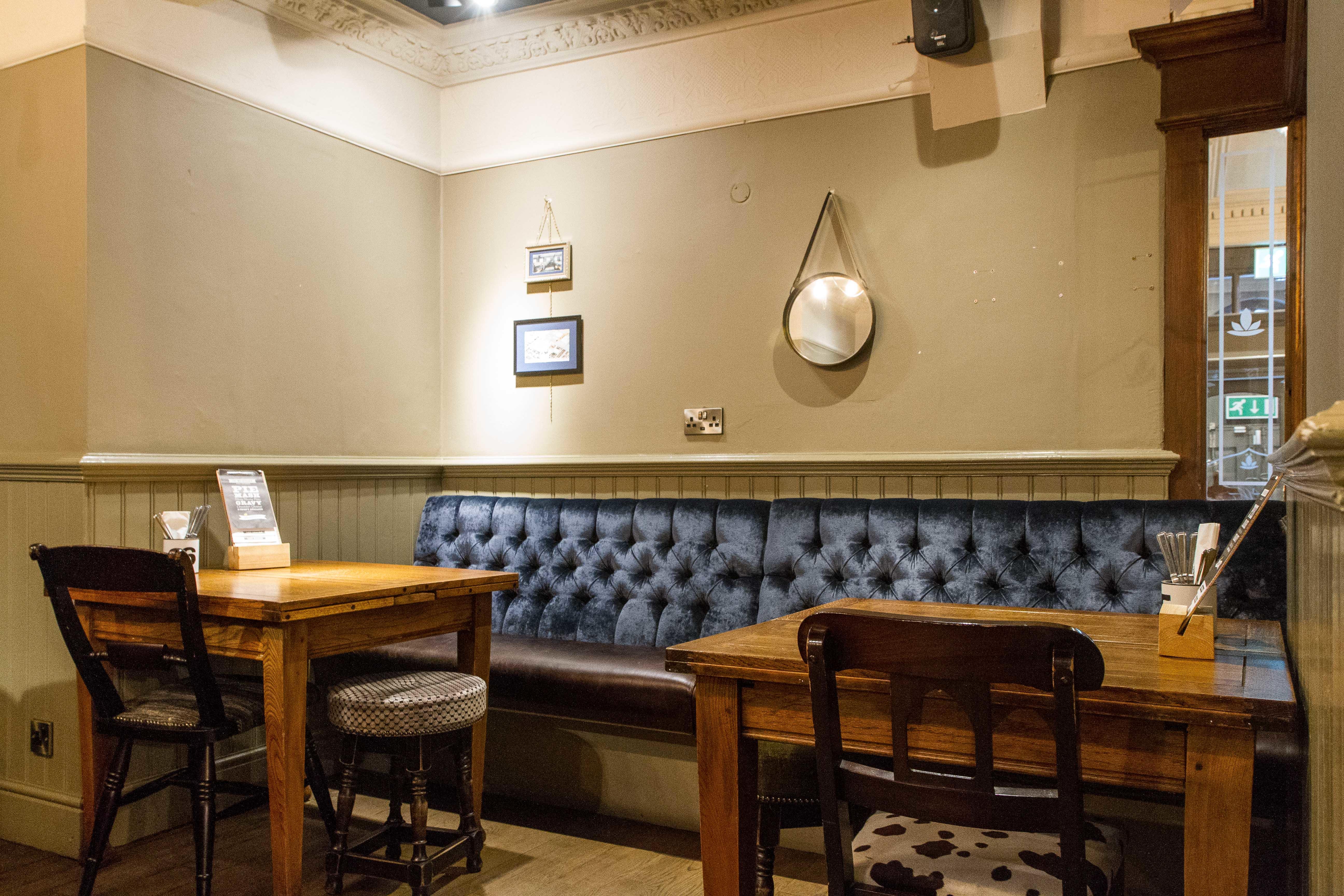Images The Town Hall Tavern