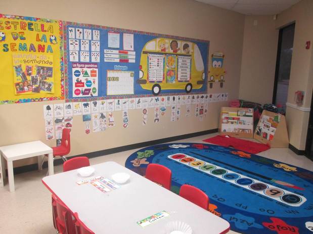 Images Spanish Schoolhouse