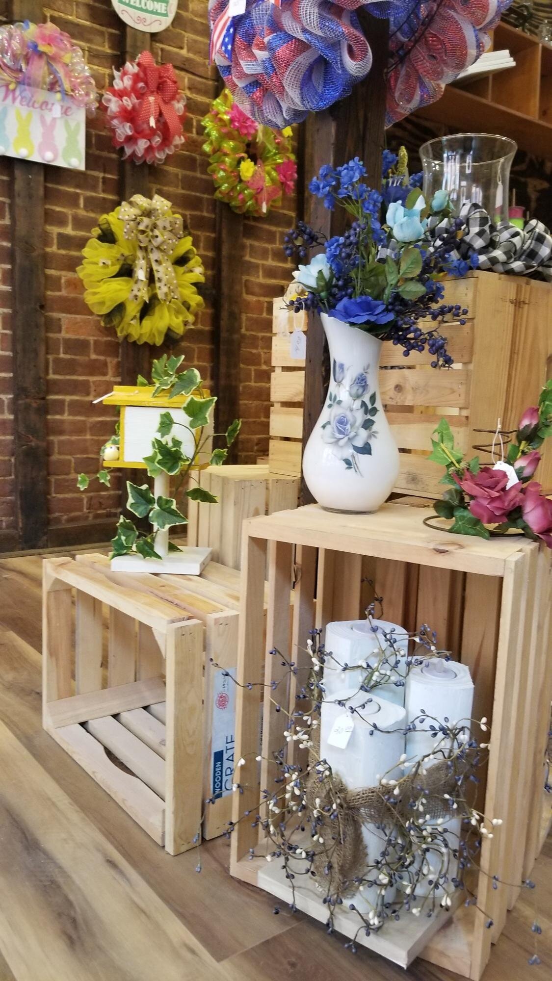 Liberty Street General Store - Craft Table Image