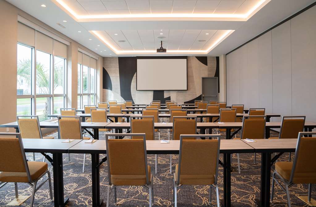 Home2 Suites by Hilton Fort Walton Beach Eglin Air Force Base Image