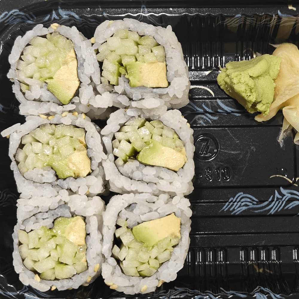 Avocado & Cucumber Roll