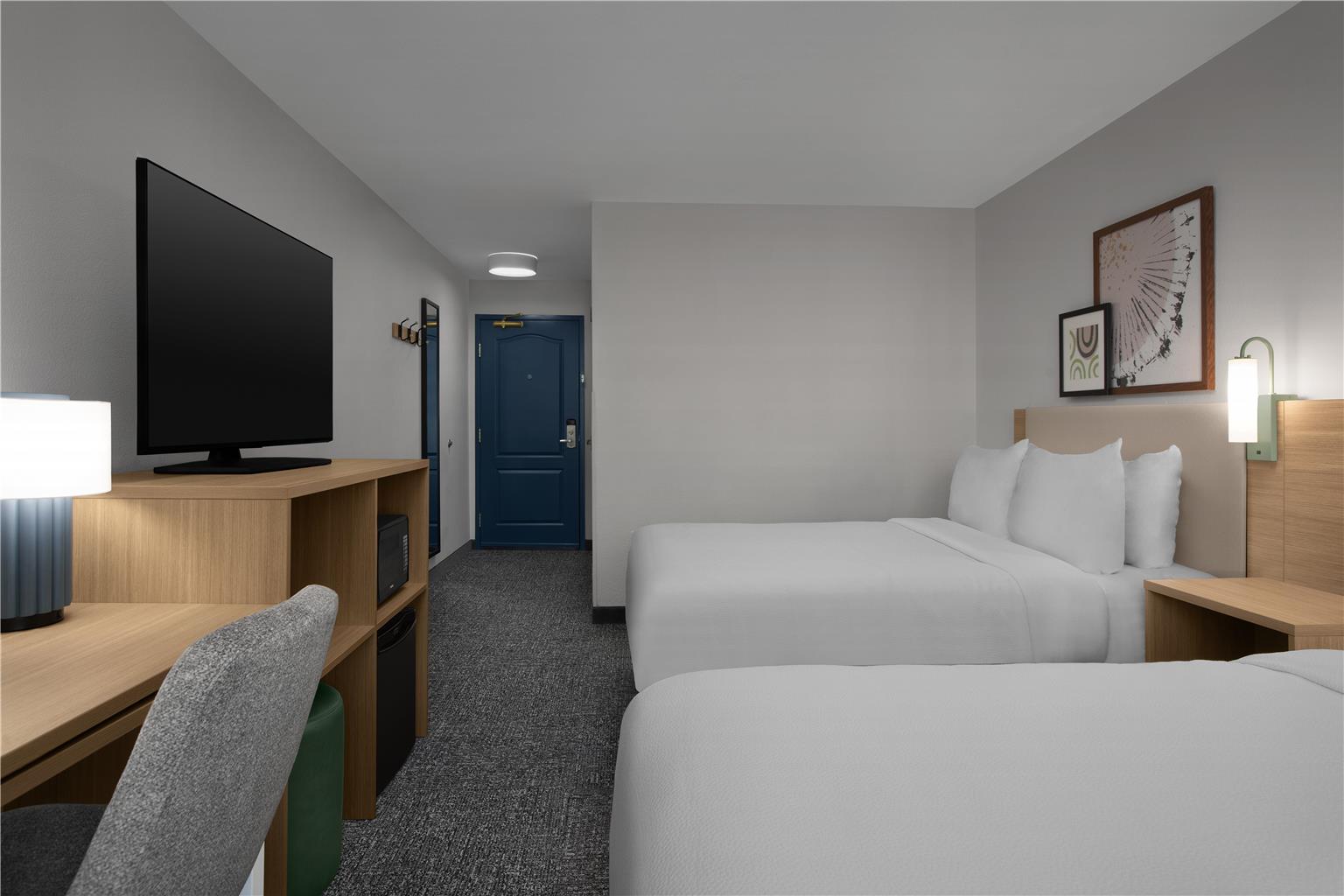 Spark by Hilton Washington Meadowlands Blvd Image