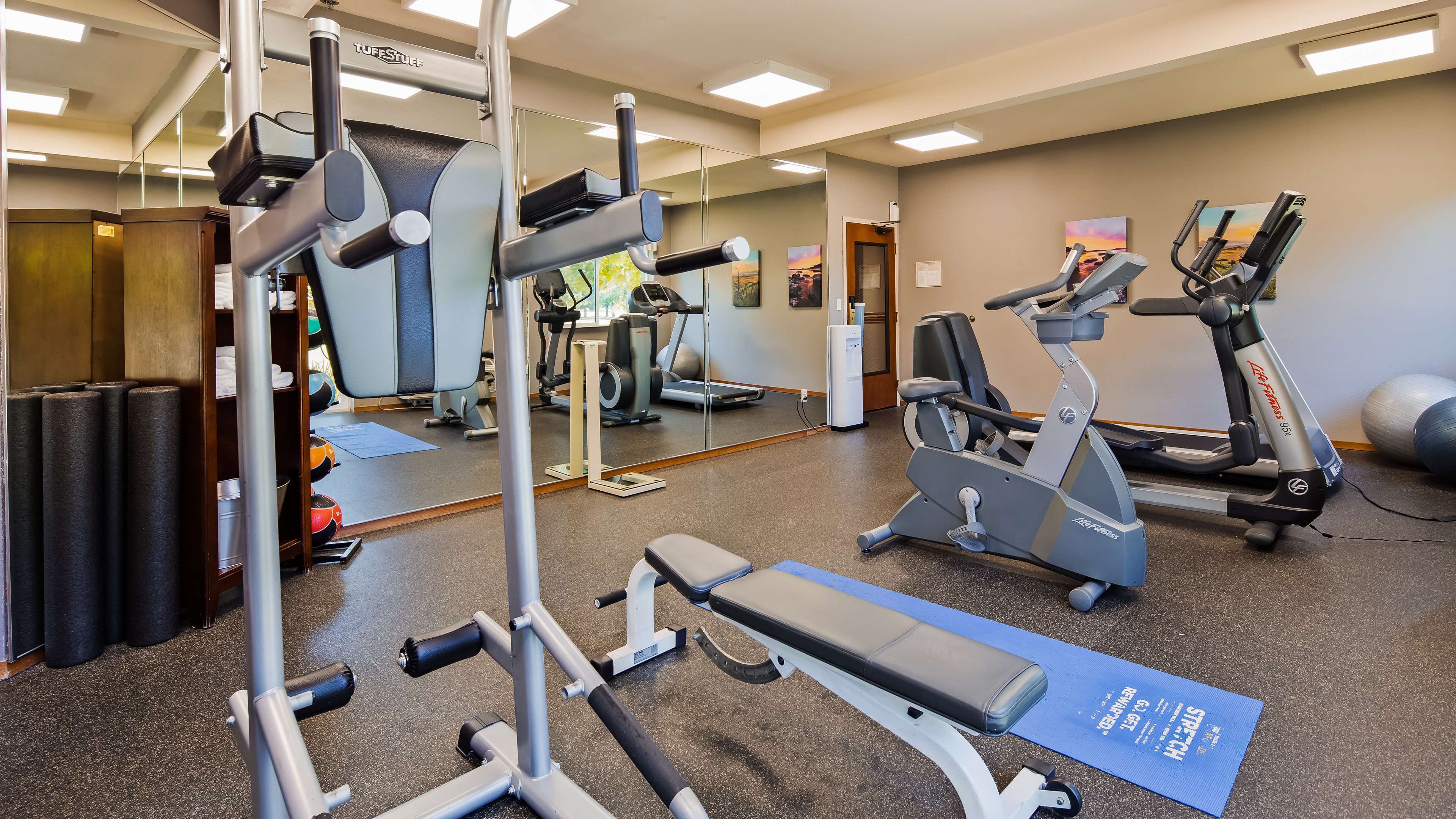 Best Western Plus Plaza by the Green Photo