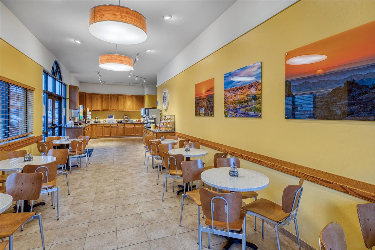 Best Western Plains Motel Image